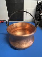 Chaudron en cuivre en bon état 