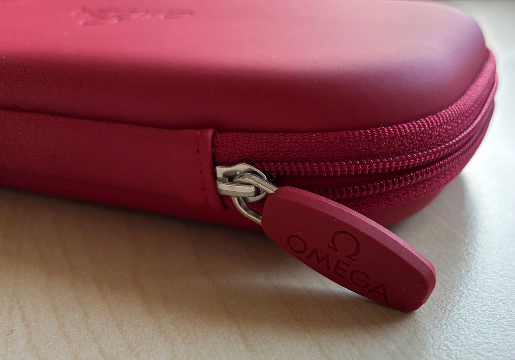 Boîtes de montres: Omega Travel Case – Neuf (Voir description) à Schnottwil par rx1_kw7j 3
