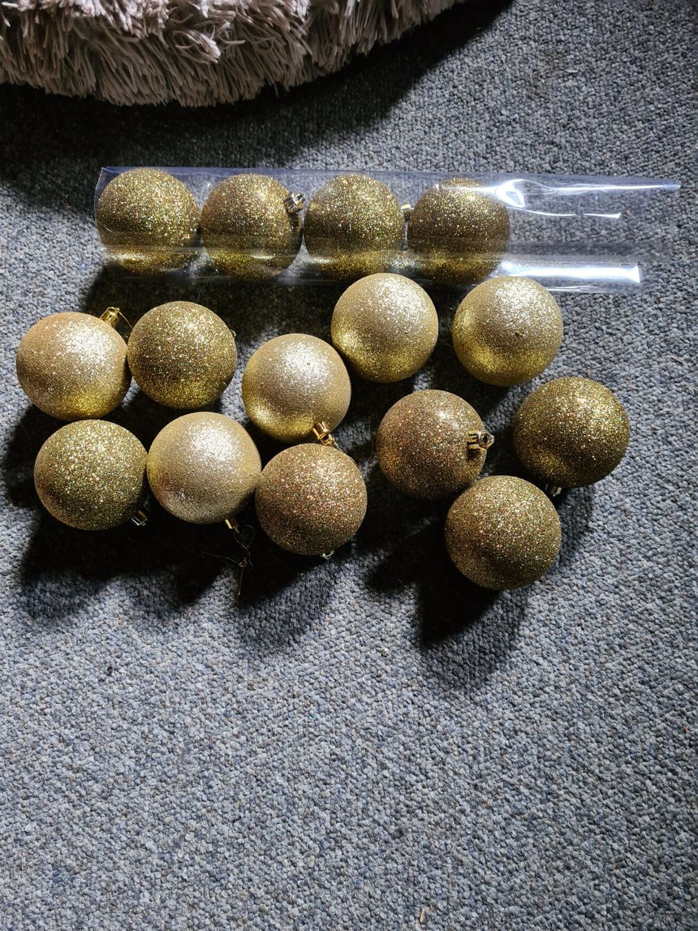 Alle Dekorationen: Weihnachtskugeln gold – Gebraucht aus Bitsch von Bpetzi