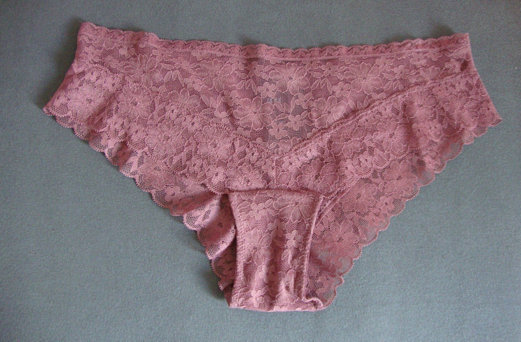 H&M Altra biancheria intima: ++ Slip ++ Gr. S lila ++ NEU ++ – Nuovo (secondo la descrizione) da Chur venduto da aladin_04