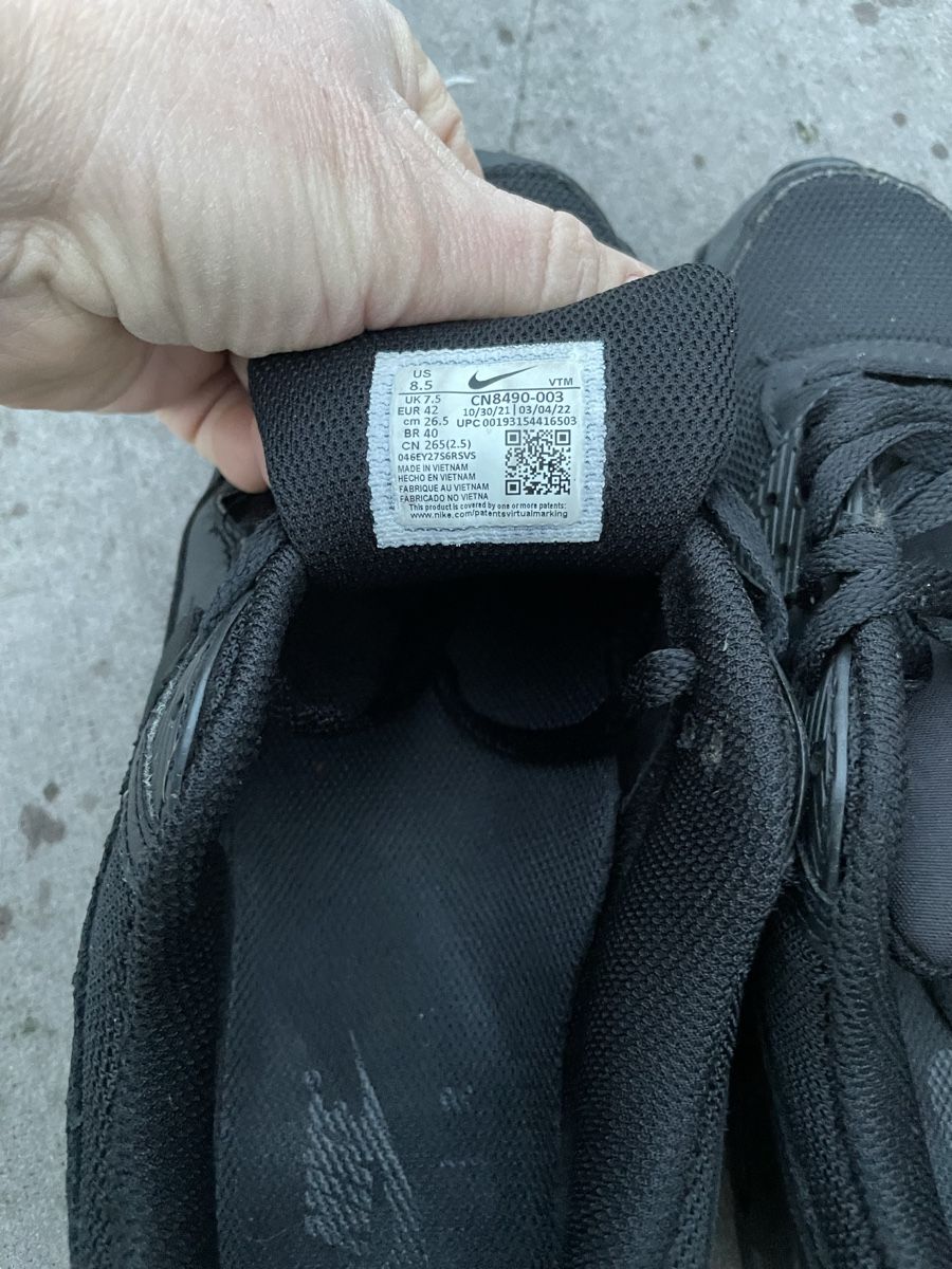 Nike Herrenschuhe: 2 Paar NIKE AIR MAX Schuhe – Gebraucht aus Nürensdorf von GR5050 2