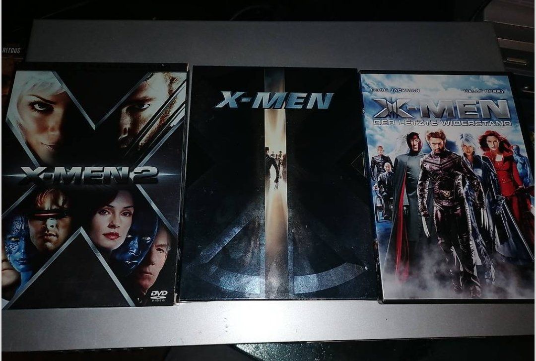 Tutti i DVDs: X-Men 1-3 – Usato da Einsiedeln venduto da lan_2vrp