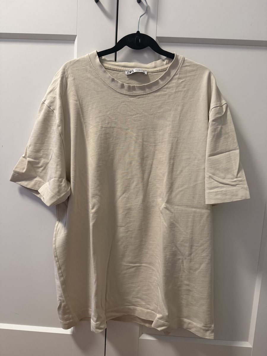 Zara T-shirt: Zara Basic T-Shirt, Beige, Gr. L, Top Zustand – Usato da Bassersdorf venduto da Sandy456