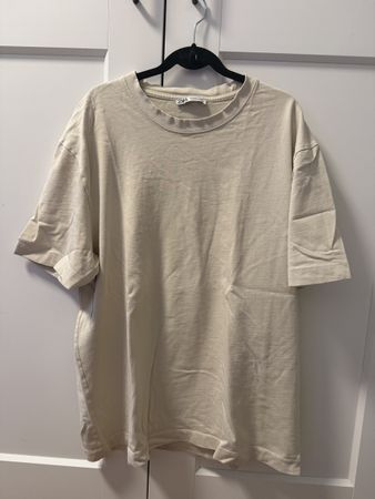 Zara Basic T-Shirt, Beige, Gr. L, Top Zustand