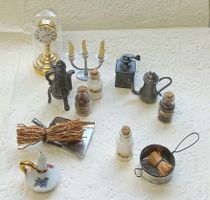 Miniatur Zubehoer Set 14-teilig Antik-Vintage guter Zustand