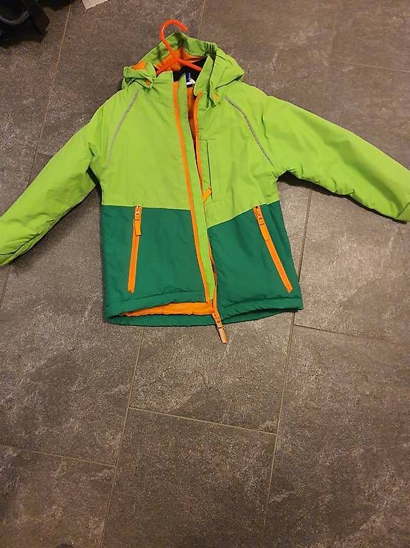 Jacken: Skijacke – Gebraucht aus Waltenschwil von ginola_23