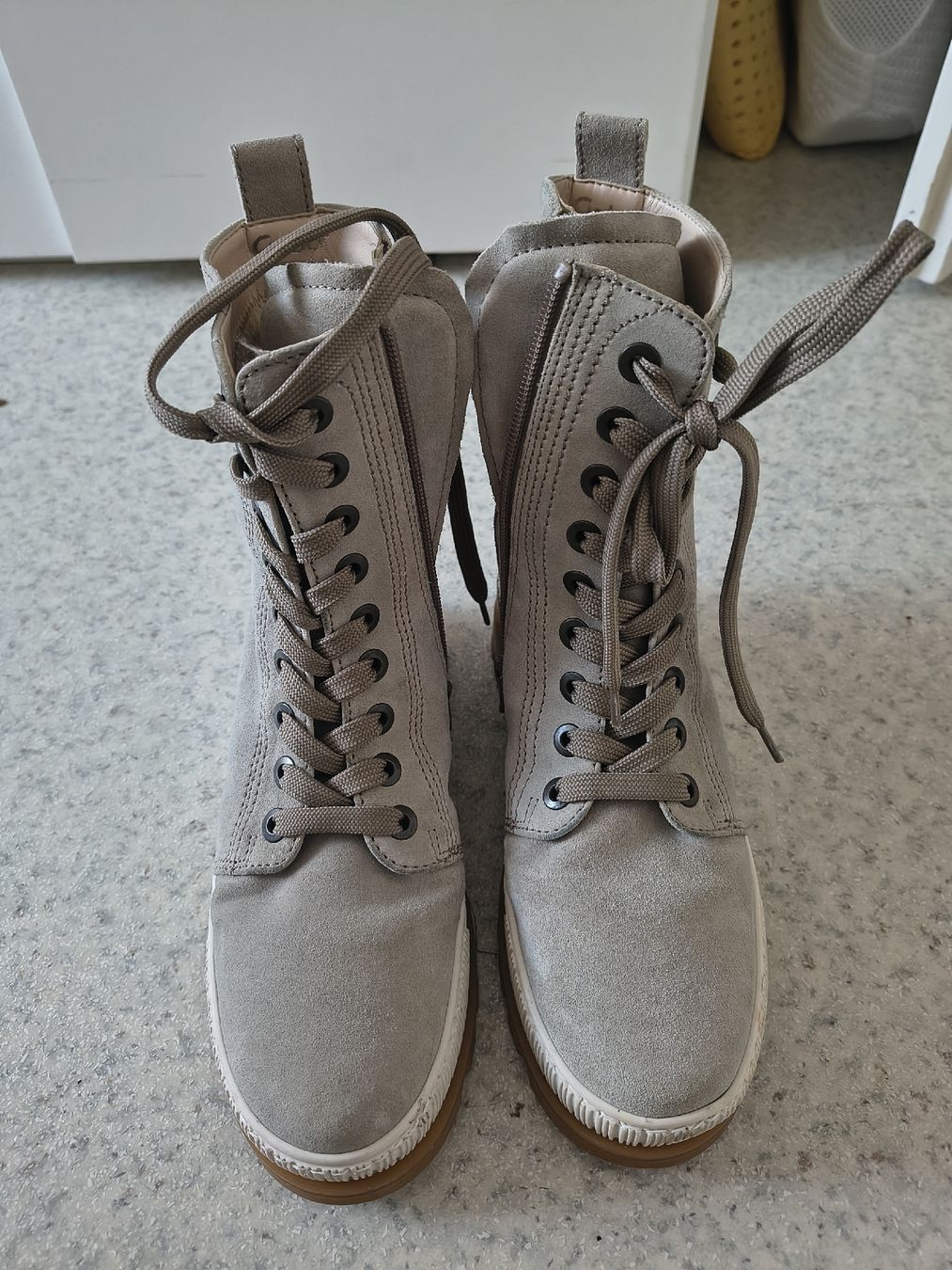 Gabor Damenschuhe: stiefel Gabor Comfort38.5 – Gebraucht aus steffisburg von Numbus 1