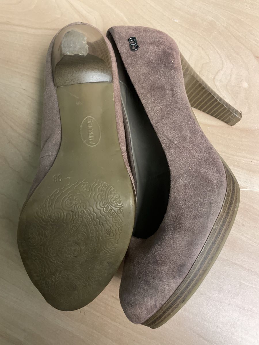 Graceland Scarpe da donna: Braune Graceland Wildlederoptik Pumps Gr. 38 – Usato da Obergerlafingen venduto da cabo4 2