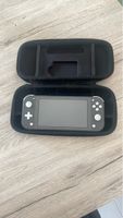 Nintendo Switch Lite Console avec étui - comme neuf