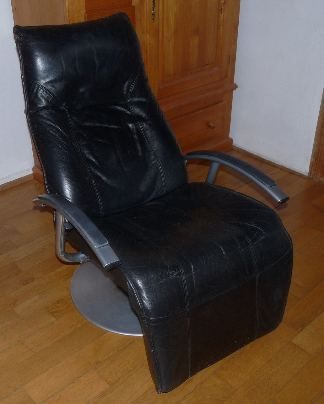 Sessel: Sessel schwarz Leder – Gebraucht aus Huttwil von mof_8dpq 4