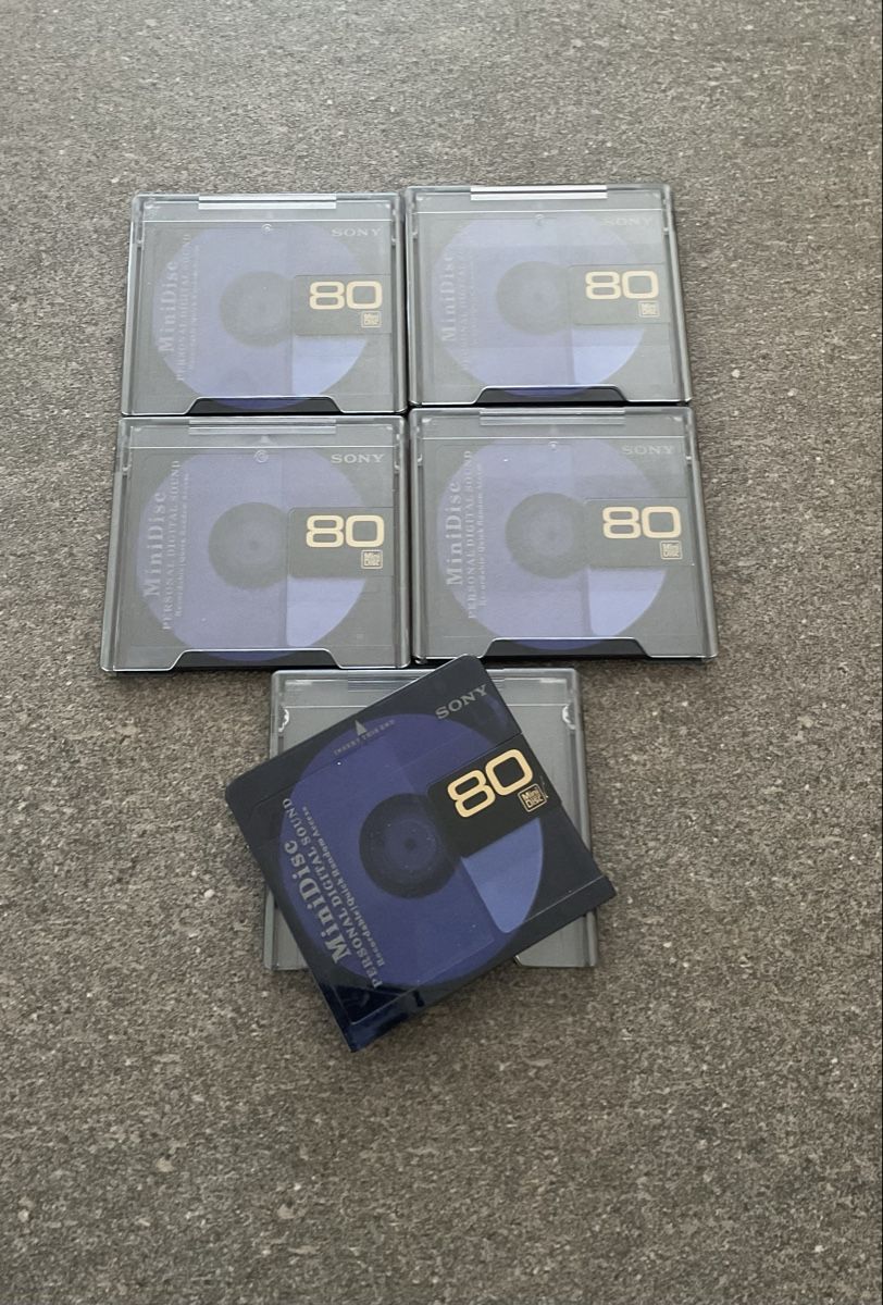 Minidisques: Sony MiniDisc 80 Minuten 5 Stk. – D'occasion à Jegenstorf par BAVARIA4CH