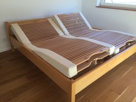 Doppelbett aus Massivholz Buche, Schreinerarbeit