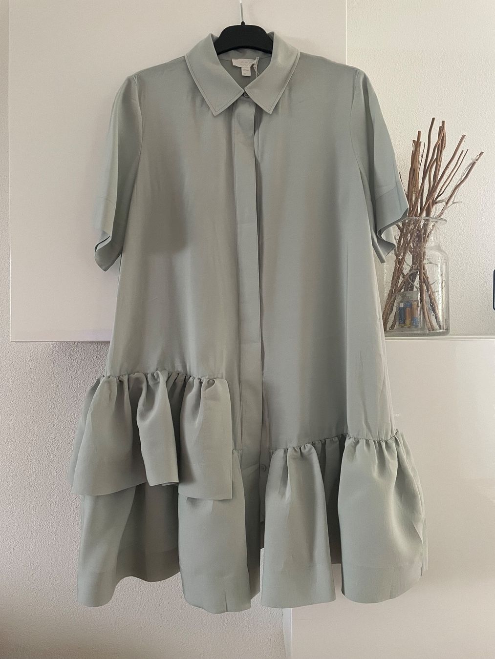 Cos Vestiti: NEU Kleid Cos Gr.38 – Nuovo e nell'imballaggio originale da Felben-Wellhausen venduto da begean