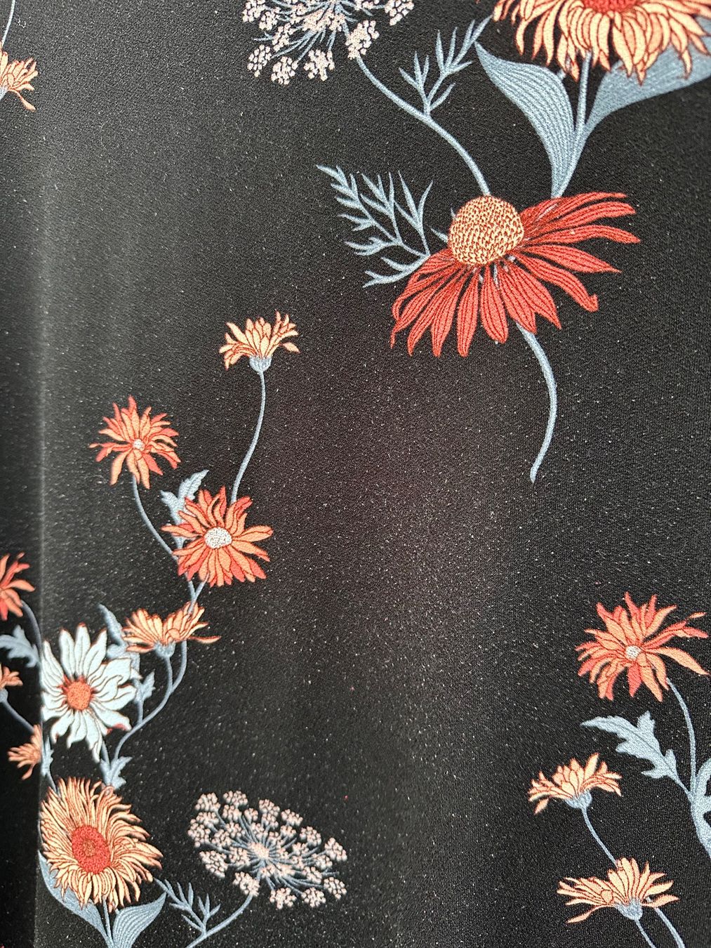 H&M Vestiti: 2Kleider mit Blumen Grösse 4XL – Usato da Tannay venduto da naxos66 6