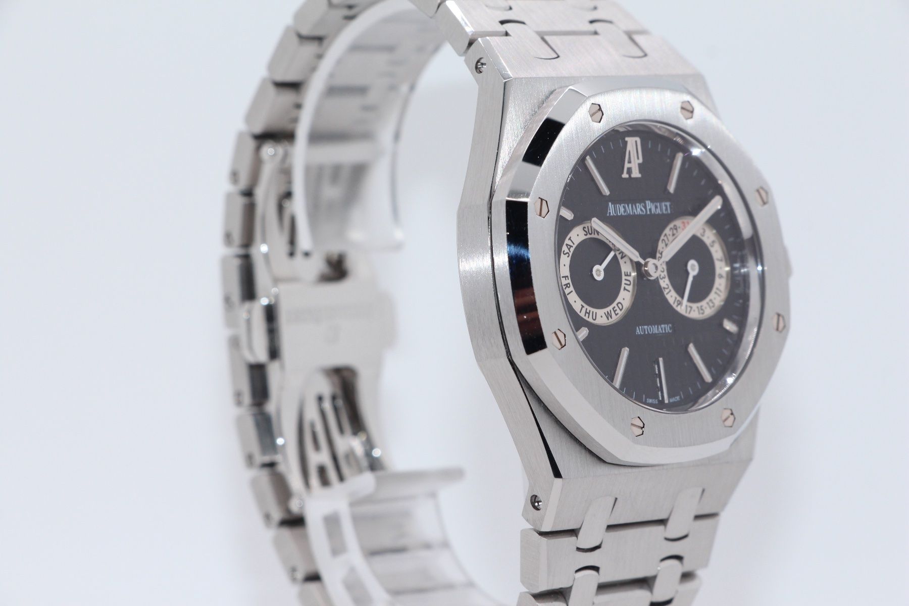 Audemars Piguet Orologi: Audemars Piguet Royal Oak Day-Date Ref. 26330ST, Full-Set – Usato da Zug venduto da eMDi_Collection 3