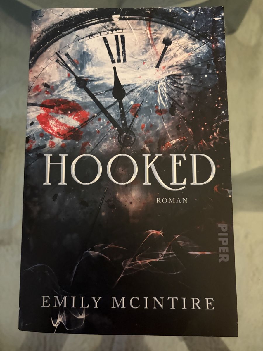 Libri: Hooked – Nuovo (secondo la descrizione) da Fehraltorf venduto da NG.Vintage