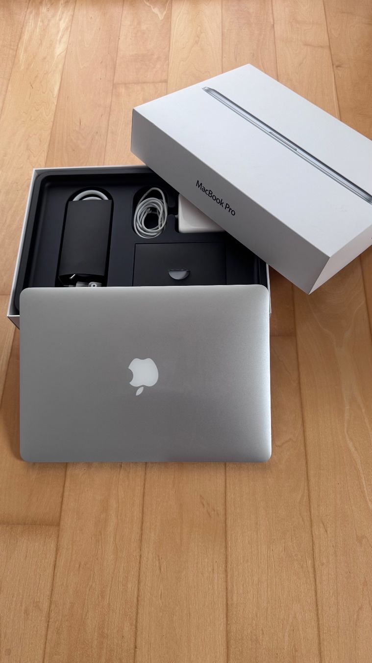 Apple Notebook: MacBookPro13 mit Henge Dock – Usato da Zeihen venduto da Laser7 4