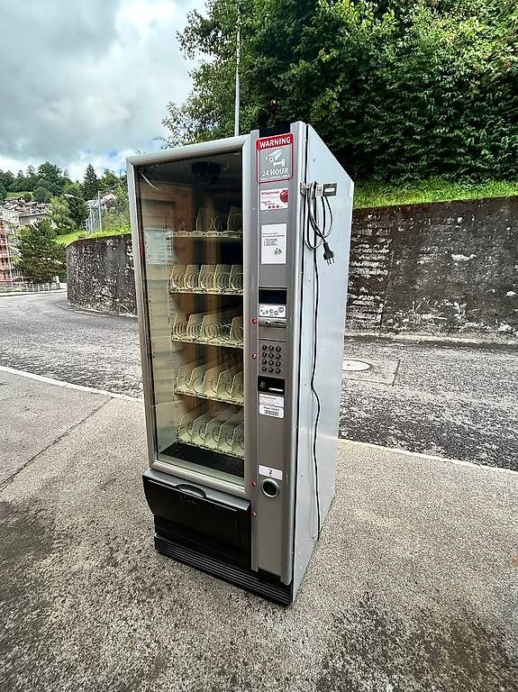 Selecta Altro per Gastronomia & Hotel: Selecta Snack Automat – Usato da Wolhusen venduto da JISommer15 3