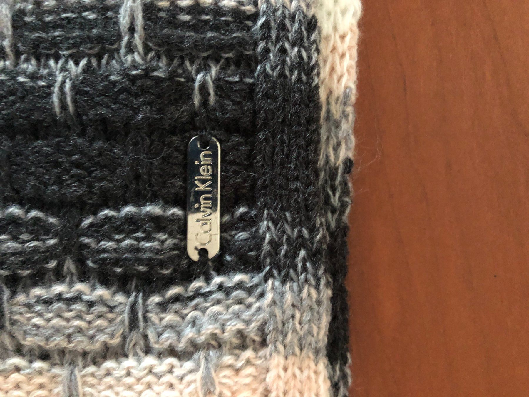 Calvin Klein Foulard & Sciarpe: Sciarpa ad anello nuova Calvin Klein – Nuovo (secondo la descrizione) da Meilen venduto da val_tsv8 1