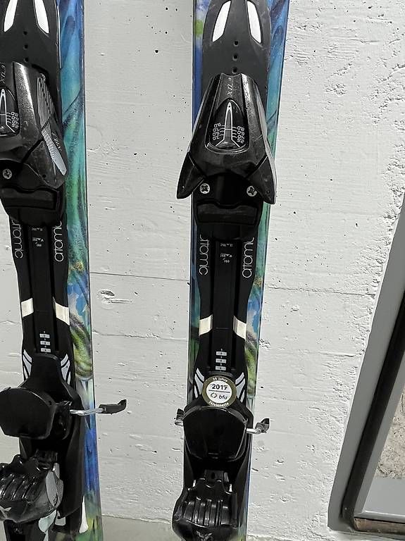 Skis: Damen Ski – Gebraucht aus Fraubrunnen von kri_np9v 1