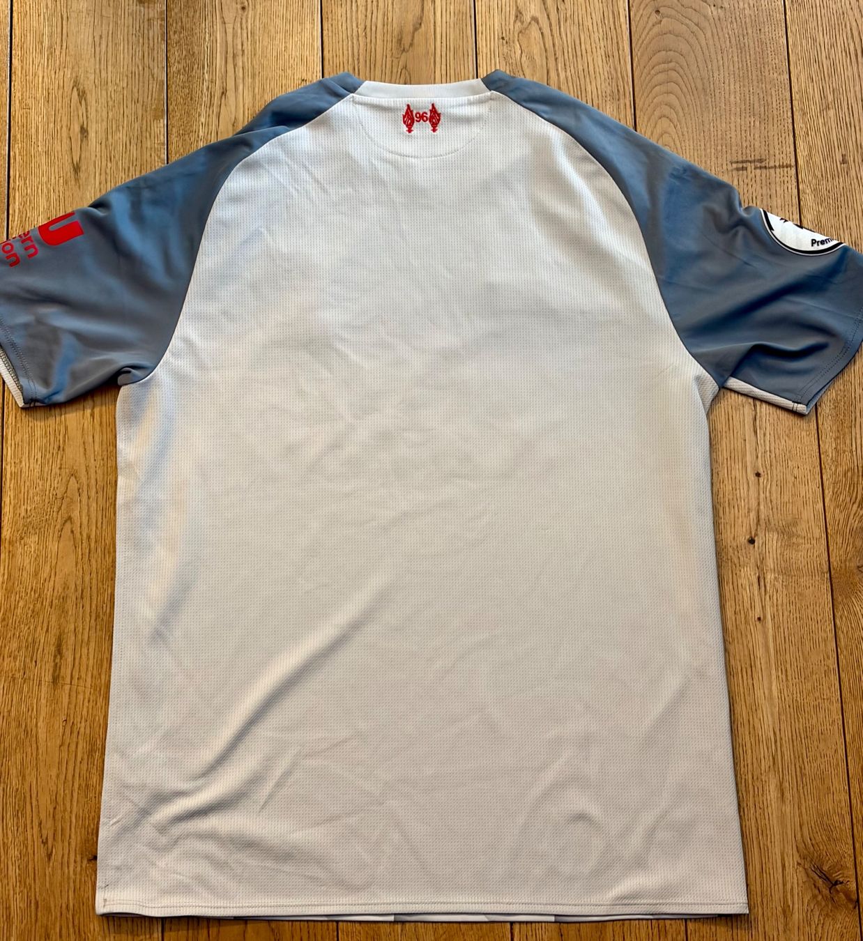 New Balance Leibchen & Hosen: Maillot Third Liverpool 2018-2019 – Gebraucht aus Chamoson von mat_d5gg 2