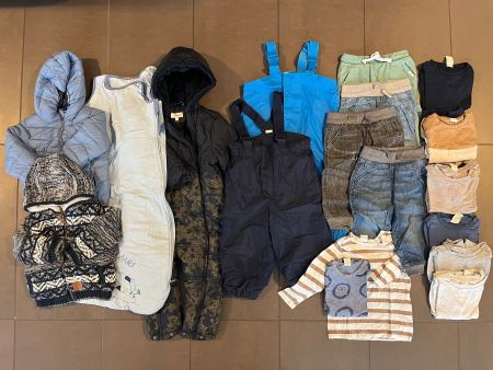Grosses Kleiderpaket für Jungs Grösse 80-86, Herbst/Winter