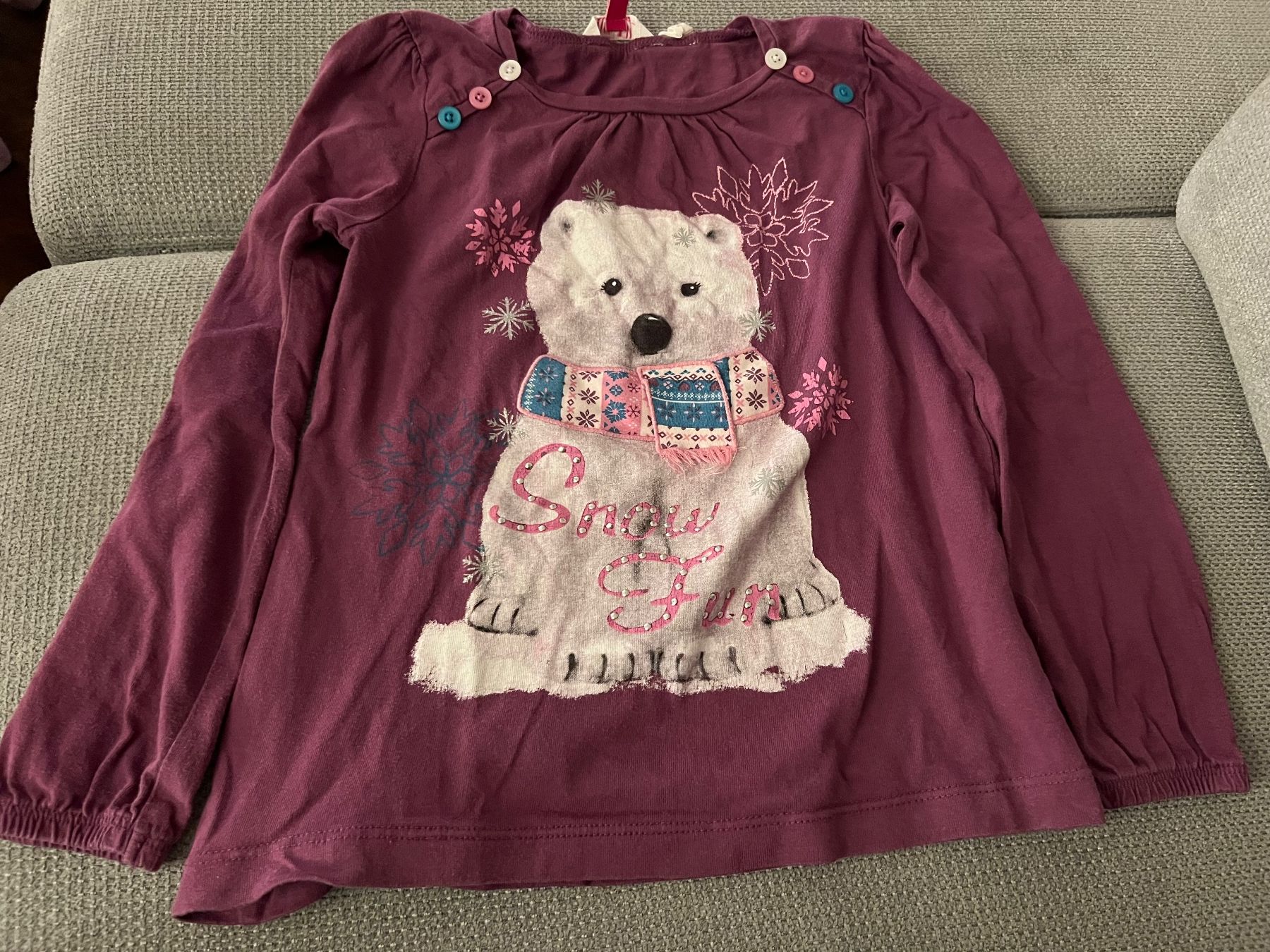 Pullover & Sweatshirts: Shirt 122 – Gebraucht aus Thun von Siladi