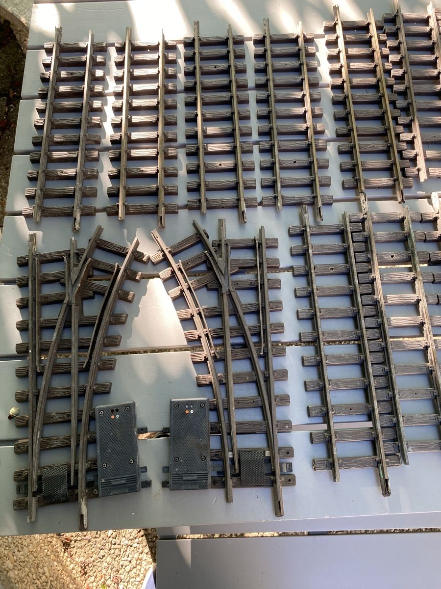 LGB Modellini di ferrovie: LGB Schienen mit 2 Weichen  – Usato da Köniz venduto da Sonnenschein._.77 4