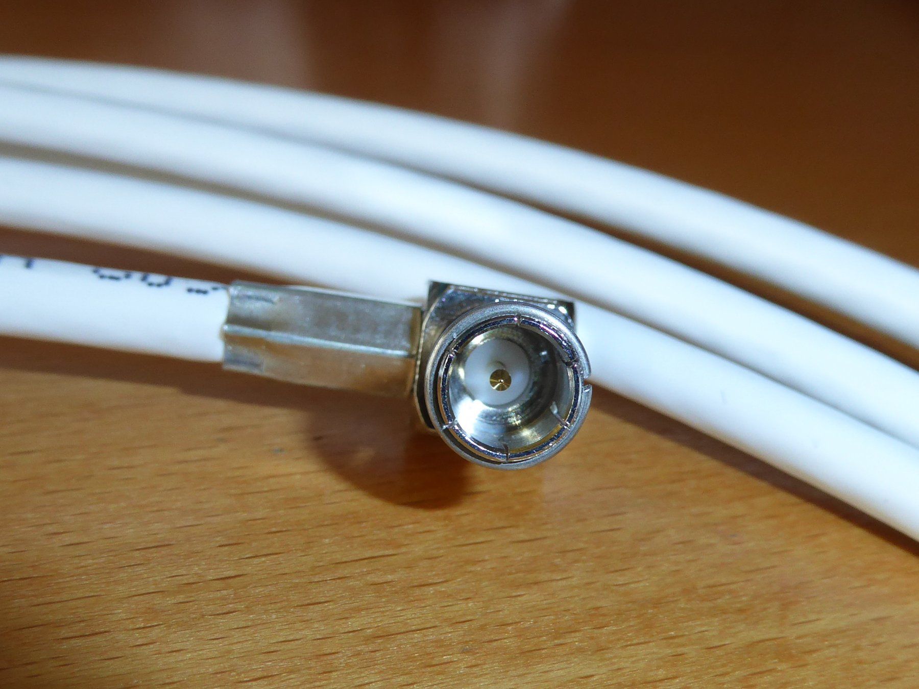 Cavi: Cablecom Breitband Anschlusskabel 3 Meter lang – Nuovo (secondo la descrizione) da Spreitenbach venduto da Turbo_1105 5