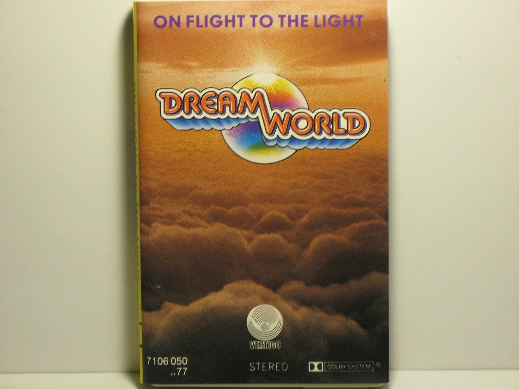 Musicassette: DREAMWORLD    ON FLIGHT TO THE LIGHT – Usato da Langnau i. E. venduto da mar_hw58