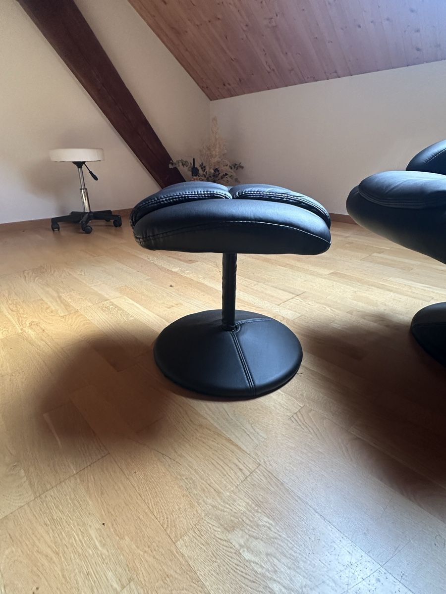 Fauteuils: Sessel mit Hocker – D'occasion à Biberstein par Koala1995 2