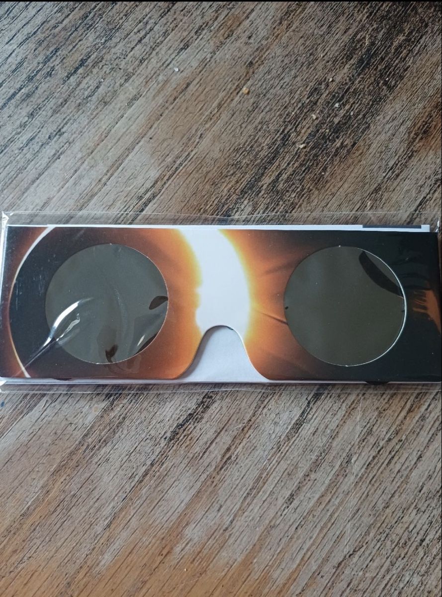 Occhiali & Lenti: Sonnenfinsternis Schutzbrille – Nuovo e nell'imballaggio originale da Bern venduto da Yves19834