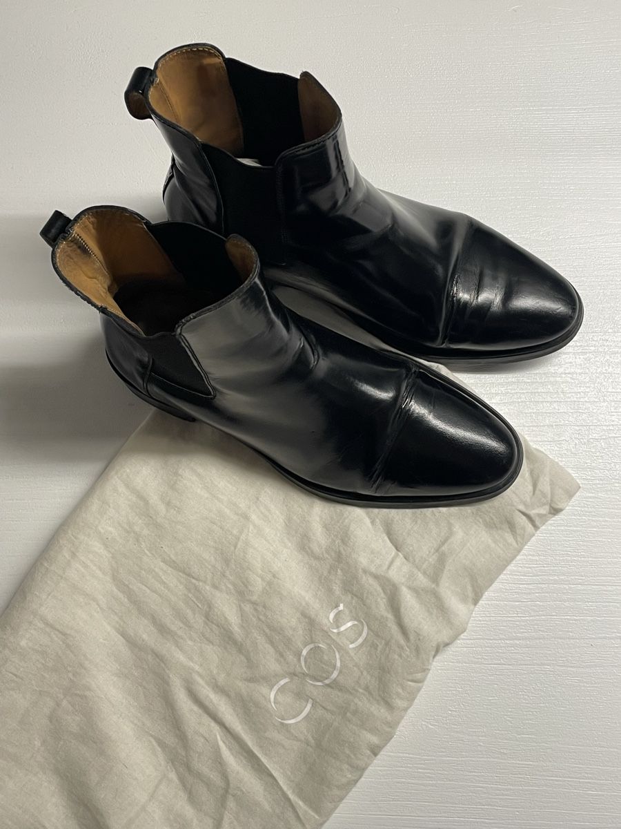 Cos Scarpe da donna: COS - Black Leather Chelsea Boot – Usato da Zürich venduto da bncmgg 2