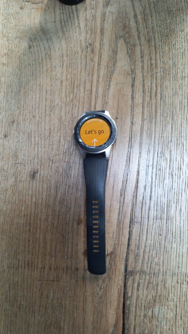 Samsung Smartwatch: Samsung Galaxy Watch mit Ladeschale – Usato da Oberkirch LU venduto da Renntiger0 2