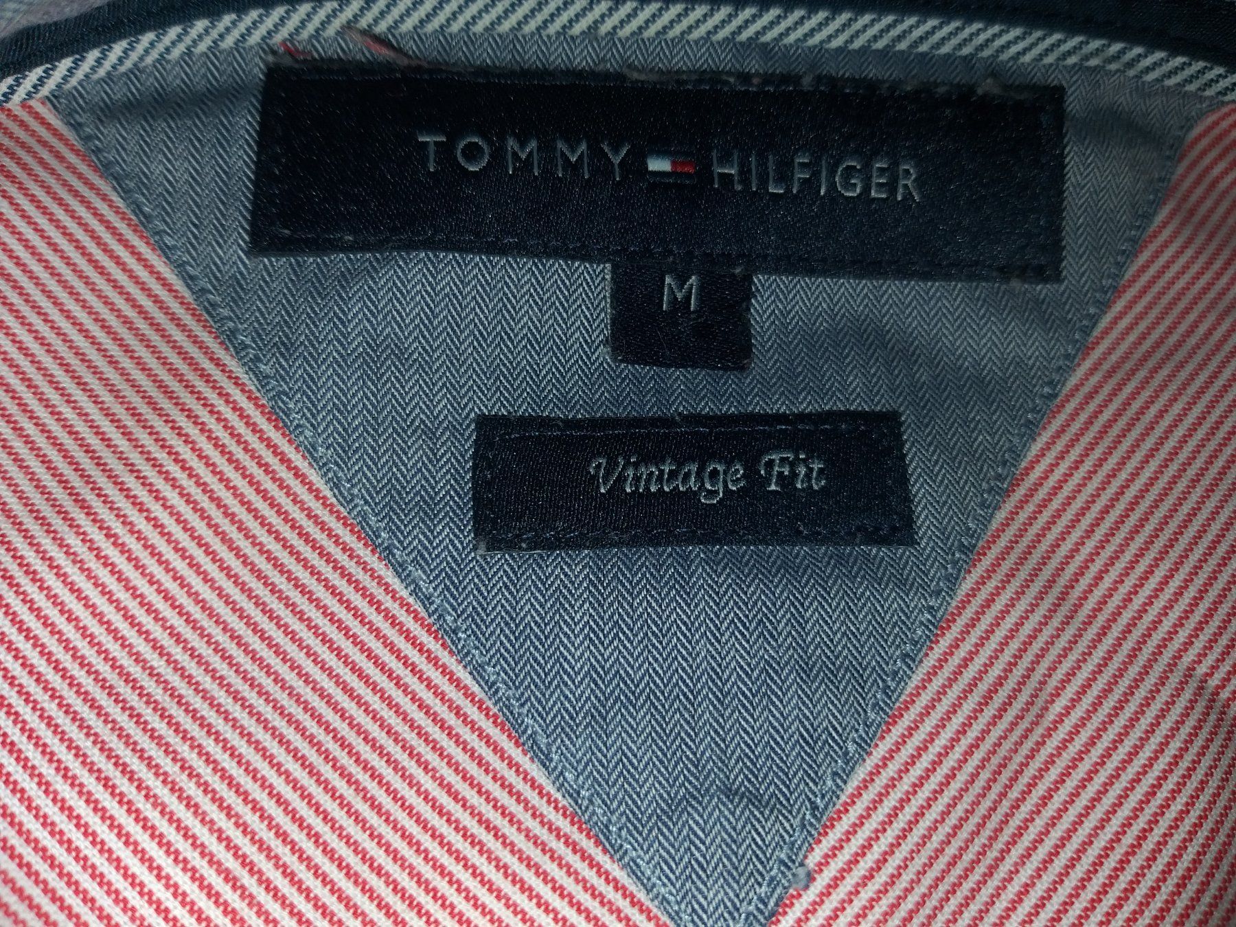 Tommy Hilfiger Camicie: TOMMY HILFIGER  Chemise / Hemd  Taille / Grosse M – Usato da Cossonay-ville venduto da Super-Price-Quality 9