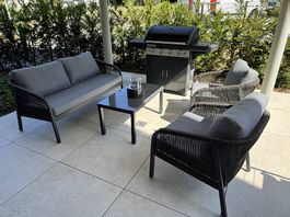Neuwertige qualitative Gartenlounge, gute Polster, NP 690.-