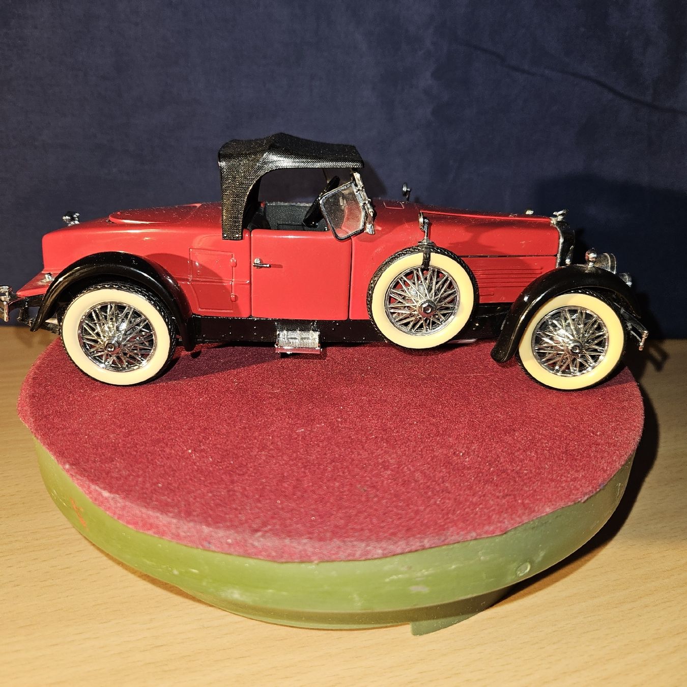 Franklin Mint Modellini d'auto: Stutz Black Hawk Speedster Modellauto 20cm – Usato da Kriens venduto da gra_fhn7 4