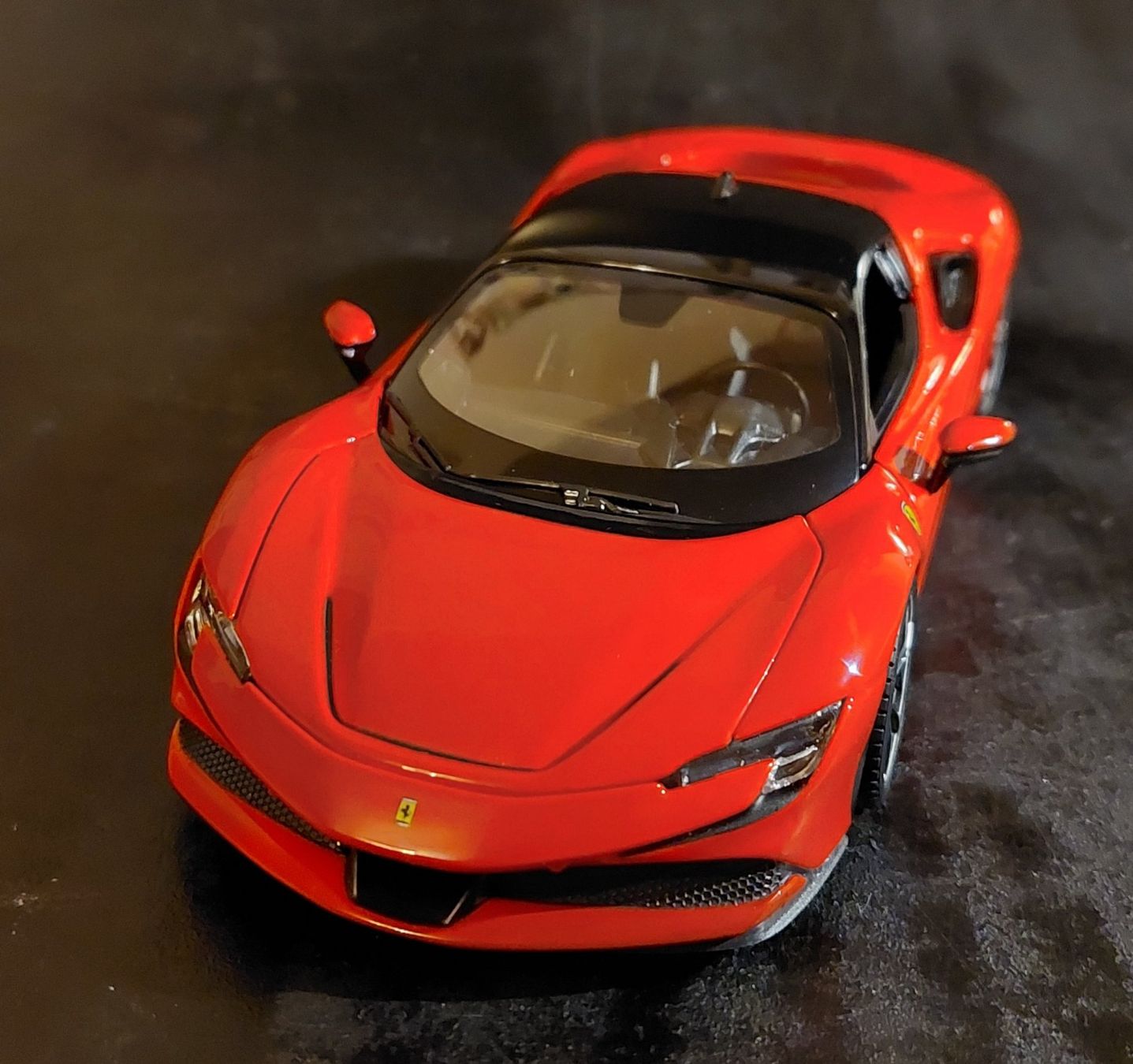 Bburago Modellini d'auto: Ferrari SF90 – Usato da Herisau venduto da Simonalb