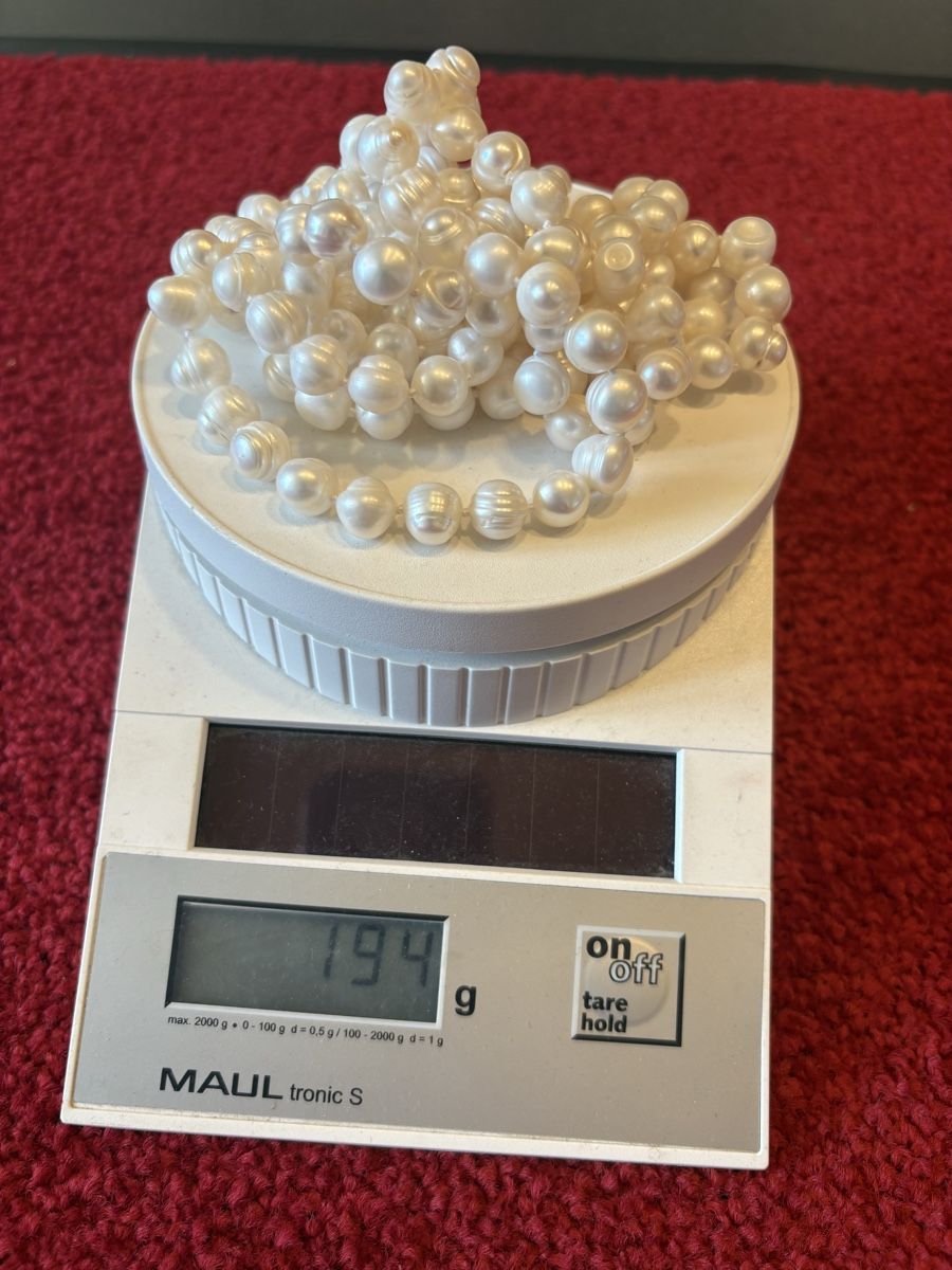 Perle (finte): Barockperlen 148 cm 194 g Kette – Usato da Murten venduto da Tzaugg