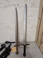 Larp Zwei Zierschwerter mit Tragegurt Set guter Zustand