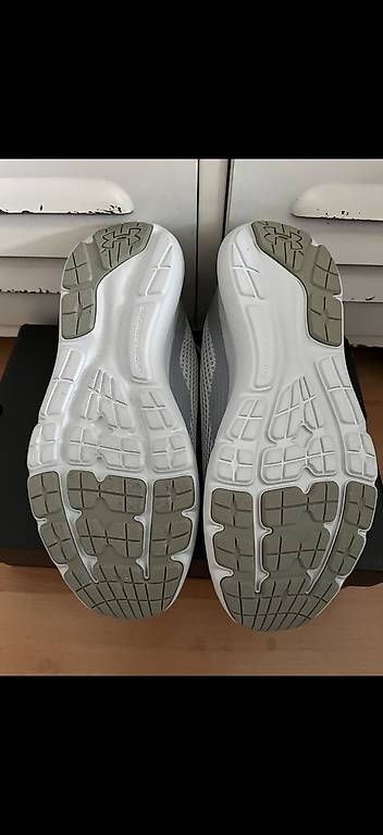 Under Armour Damenschuhe: Under Armour Schuhe, neu, Grösse 41 – Gebraucht aus Basel von dienstmann 2