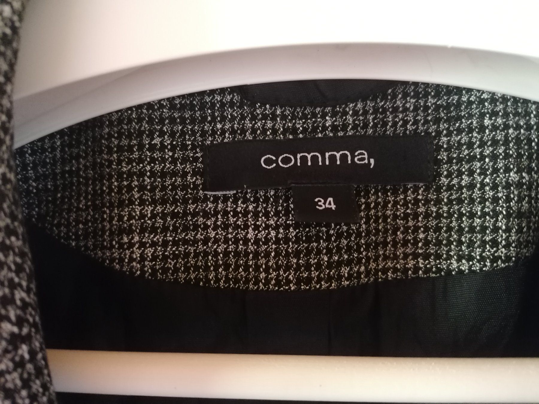 Comma Completi & Tailleur: Blazer von Comma, ungetragen – Nuovo (secondo la descrizione) da Marbach LU venduto da BitsAndBobs 2
