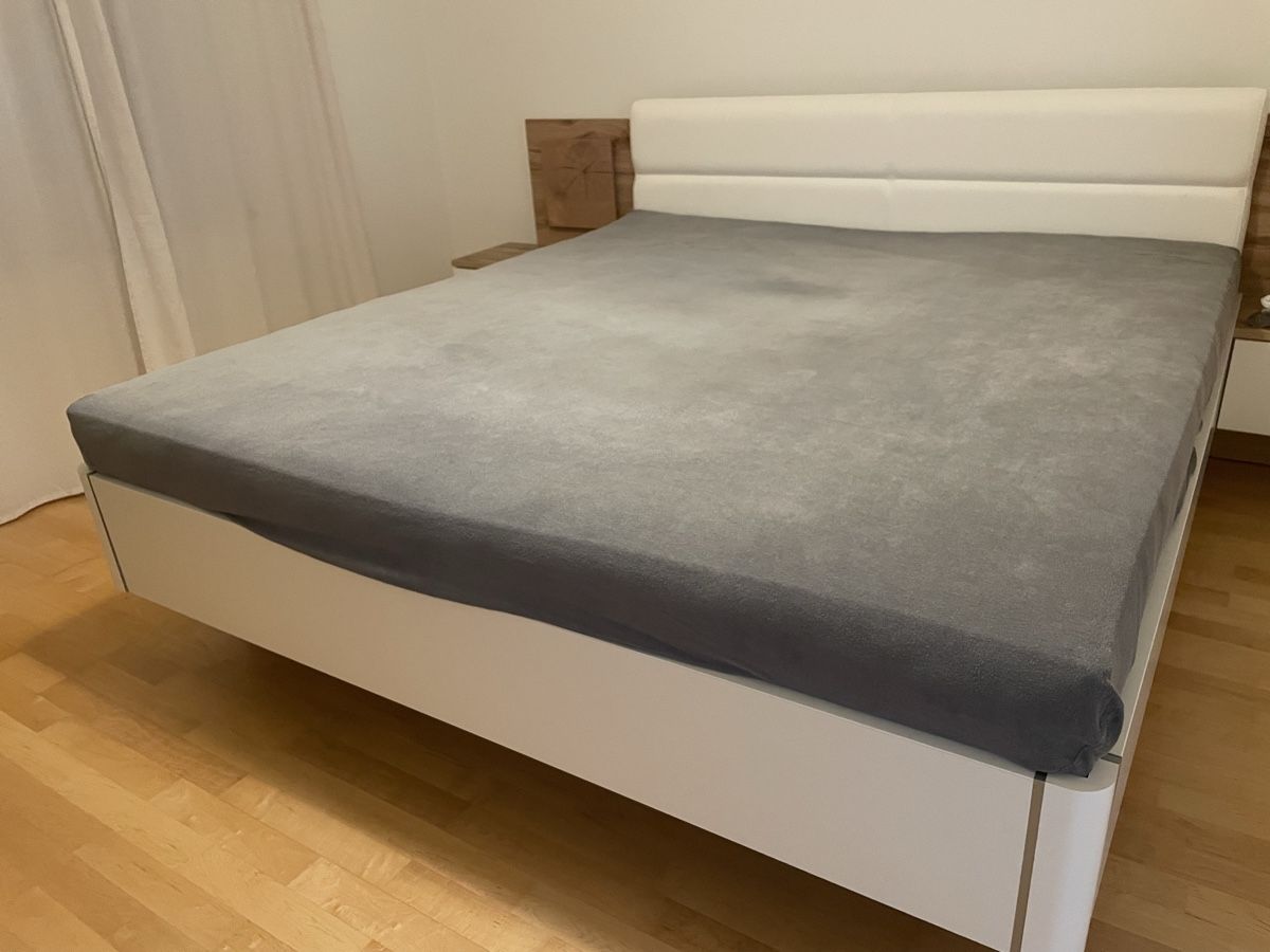 Bettwäsche: Spannleintuch grau 180x200cm – Gebraucht aus Thalwil von Andieg