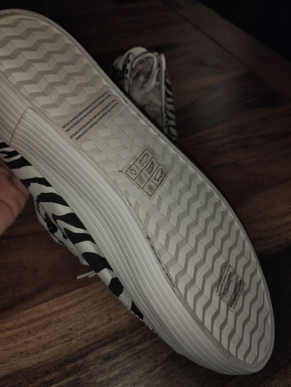 Damenschuhe: Zebra Sneaker Outsider Gr. 38 Neu! – Neu (gemäss Beschreibung) aus Marbach SG von Velioris 2