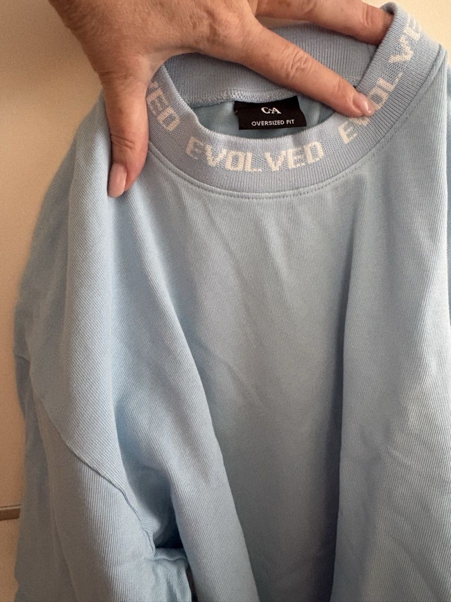 C&A T-shirt: C&A Pullover Gr. M Hellblau Oversized Fit Sehr guter Zustand – Usato da Zollikon venduto da olka01 3