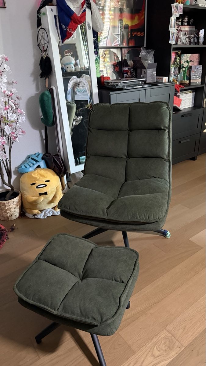 Poltrone: Sessel mit Hocker dunkelgrün, Relaxsessel – Nuovo (secondo la descrizione) da Suhr venduto da smoljacy