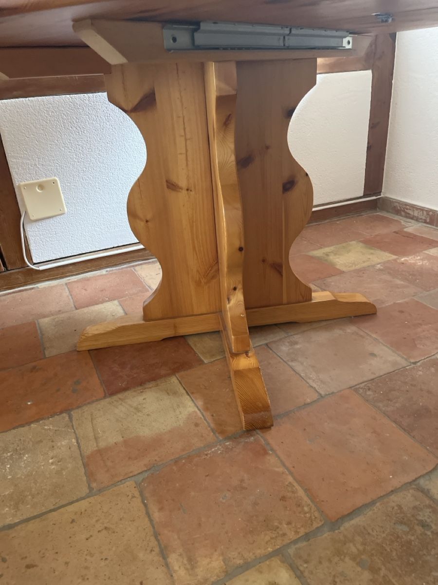 Tavoli: Esstisch aus Holz (rund) – Usato da Leuggern venduto da aga_m6wd 1