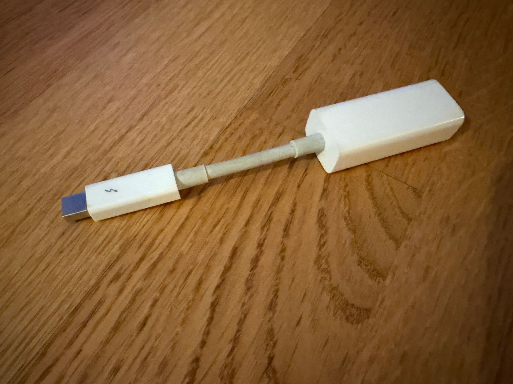Apple Unità & Adattatore: Apple Adapter Thunderbolt auf Netzwerk RJ45 – Usato da Basel venduto da durelm