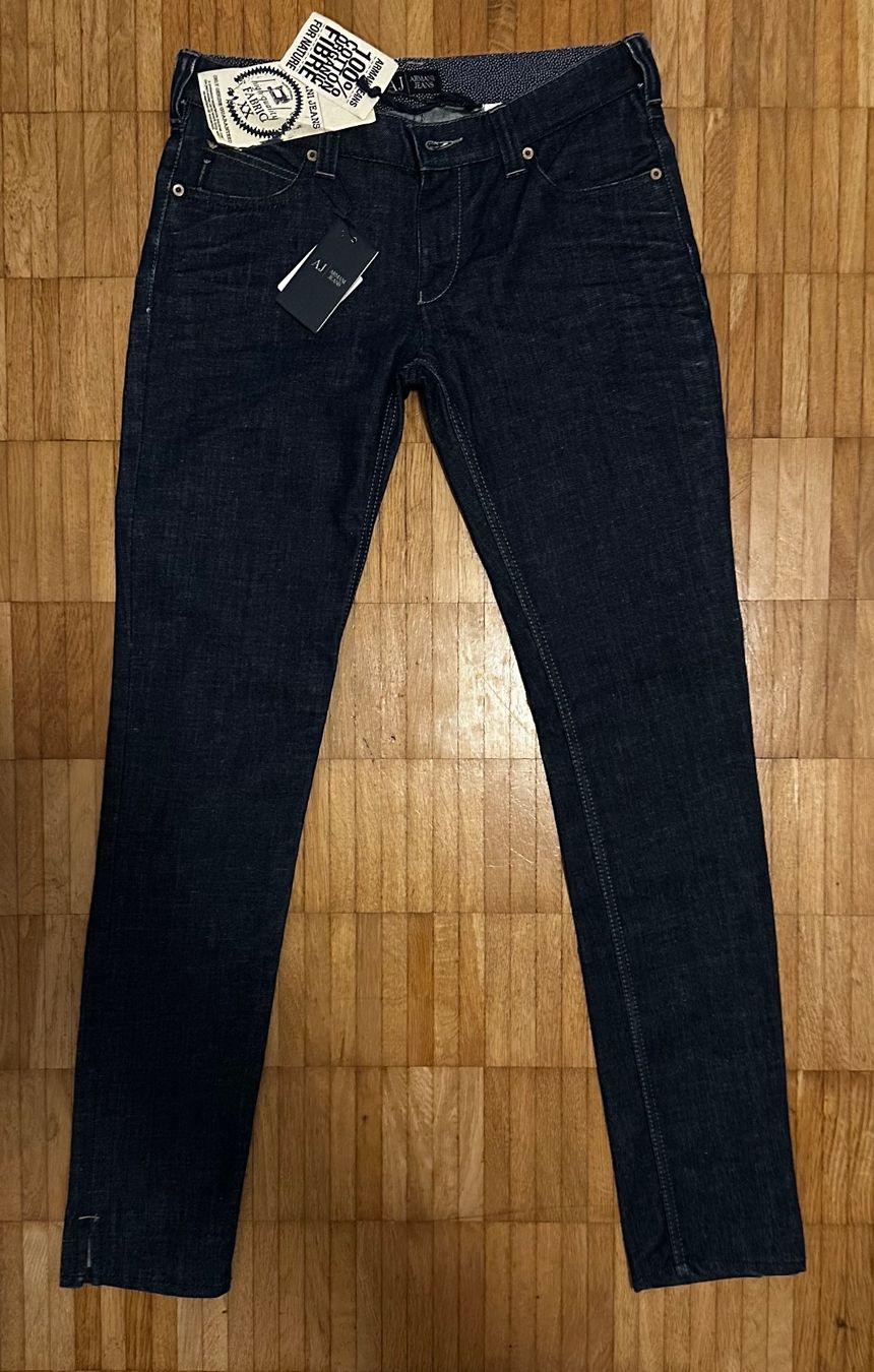 Armani Jeans: Armani Jeans Damen 29 NEU – Neu (gemäss Beschreibung) aus Liestal von Ballybs 1