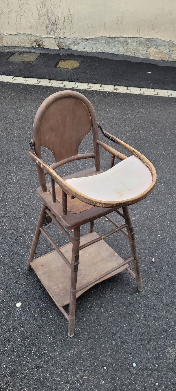 Seggioloni: Ancienne chaise bébé – Usato da Rocourt venduto da PapyCH